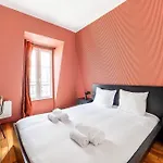 Central Apartment - Near The Champs-Elysees