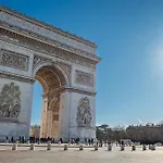 Central Apartment - Near The Champs-Elysees